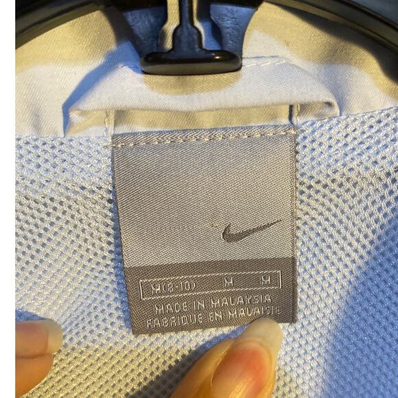 Womens Medium Nike Lightweight Windbreaker Jacket Blue Like New - Picture 4 of 8